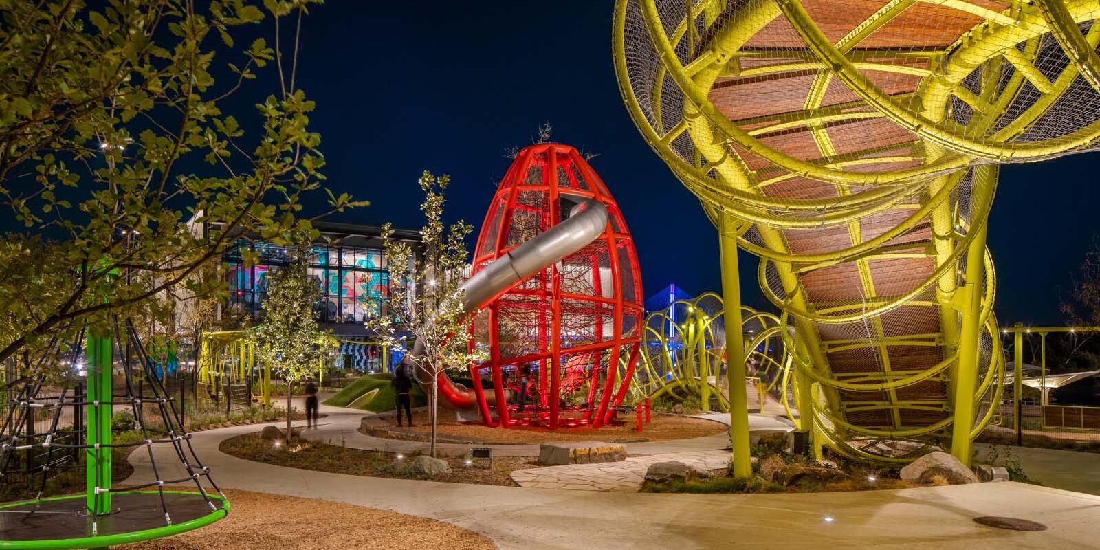 Lewis & Clark Landing – The Omaha RiverFront Vista Commercial Outdoor LED Lighting at the Lewis & Clark Landing - The Omaha RiverFront