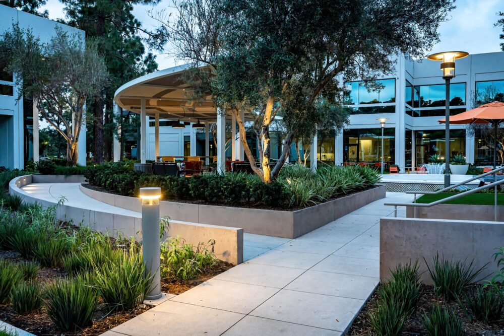 Vista Commercial Outdoor LED Lighting at Lakeview Business Center